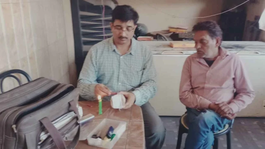 खाद्य विभाग ने आधा दर्जन दुकानों पर की छापेमारी