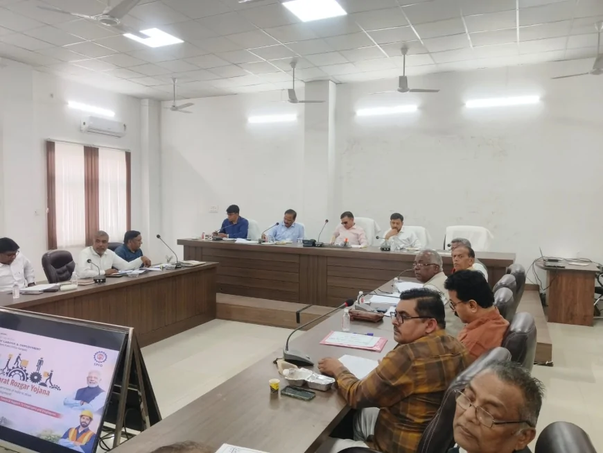 आयुक्त चित्रकूटधाम मण्डल की अध्यक्षता में मण्डलीय उद्योग बन्धु की बैठक सम्पन्न