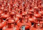 देश में गैस की कोई कमी नहीं, जमाखोरी और पैनिक बाइंग से हो रही दिक्कत: केंद्र सरकार
