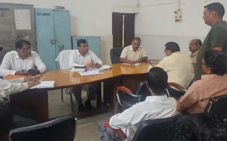 दुकानों के सामने कचरा फेकने पर होगी कार्यवाही