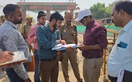 बेड़ीपुलिया चौराहे के सौन्दर्यीकरण का डीएम-एसपी ने किया निरीक्षण