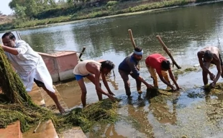 बुन्देली सेना ने राजा घाट पर चलाया स्वच्छता अभियान