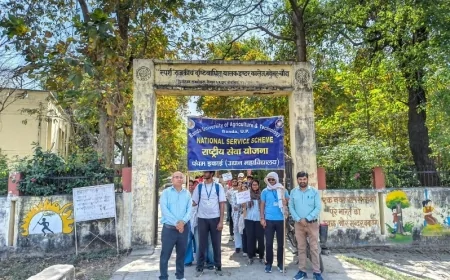 महोखर में NSS शिविर : विद्यार्थियों ने श्रमदान से जगाई जागरूकता, स्वच्छता और सेवा का संदेश