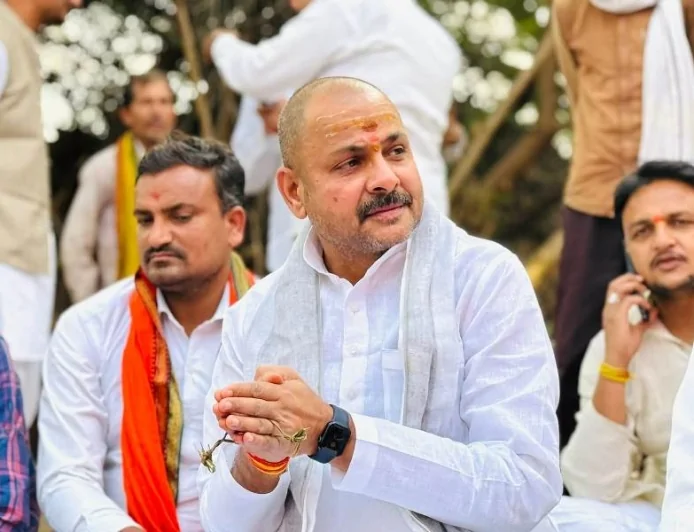 विधायक प्रकाश द्विवेदी ने बिलगाँव को दी विकास की सौगात ; बारात घर का भूमिपूजन और सीसी रोड का किया लोकार्पण