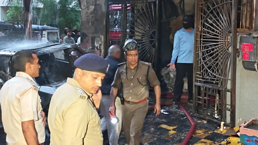 इंदौर में काल बनी इलेक्ट्रिक कार की चार्जिंग : शॉर्ट सर्किट से भड़की आग, एक ही परिवार के 8 लोग जिंदा जले