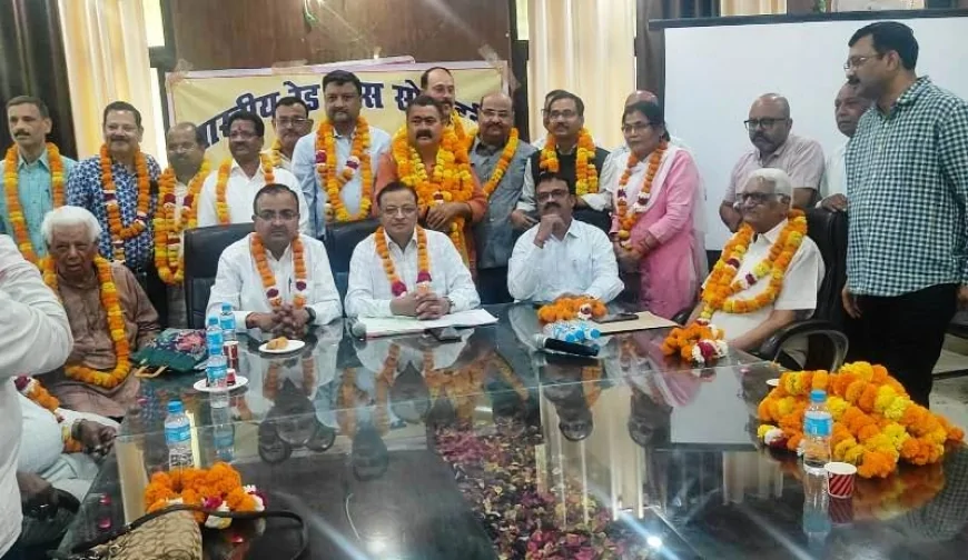 बाँदा में नई ऊर्जा के साथ सेवा करेगी रेडक्रॉस की नई कार्यकारिणी