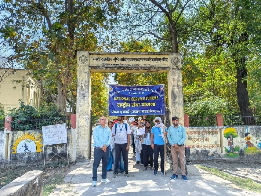 महोखर में NSS शिविर : विद्यार्थियों ने श्रमदान से जगाई जागरूकता, स्वच्छता और सेवा का संदेश