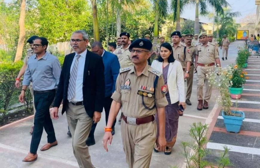 जिला कारागार का डीजे, डीएम, एसपी ने किया निरीक्षण
