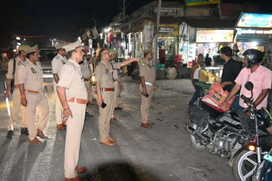 एसपी ने पैदल मार्च कर सुरक्षा का लिया जायजा