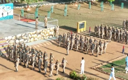 एसपी ने परेड का किया निरीक्षण