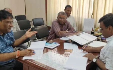 नगर को स्वच्छ, सुंदर बनाएं, वसूली में लाएं तेजी : एडीएम