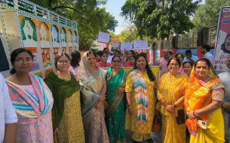 नारी शक्ति वंदन अधिनियम के प्रचार को लेकर बांदा में पदयात्रा, छात्राओं ने दिया जागरूकता का संदेश