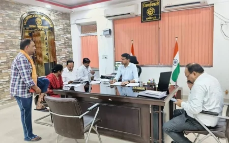 हमीरपुर में नवागत डीएम अभिषेक गोयल की पहली जनसुनवाई