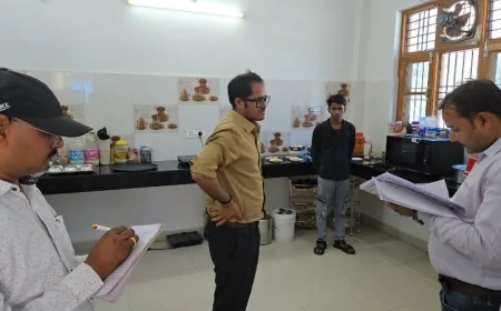 सर्किट हाउस की व्यवस्थाओं का डीएम ने लिया जायजा