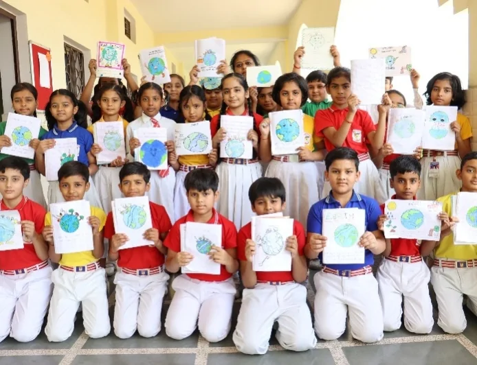 पृथ्वी दिवस पर विभिन्न जागरूकता गतिविधियों का हुआ आयोजन