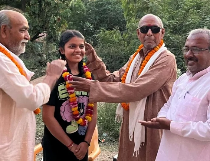 इंटर में वप्प्रवल व हाईस्कूल में मानसी ने किया टॉप