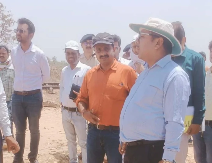 मंडल रेल प्रबंधक ने विंडो ट्रेलिंग से किया निरीक्षण