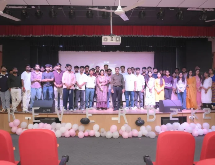 ‘REVERB 2026’ में प्रतिभाओं की गूंज, सांस्कृतिक और साहित्यिक प्रस्तुतियों से सजा राजकीय इंजीनियरिंग कॉलेज, बाँदा