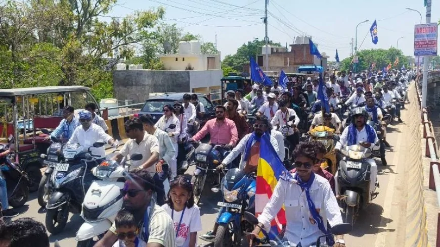 बांदा में धूमधाम से मनाई गई डॉ. भीमराव अंबेडकर जयंती, निकली विशाल बाइक रैली