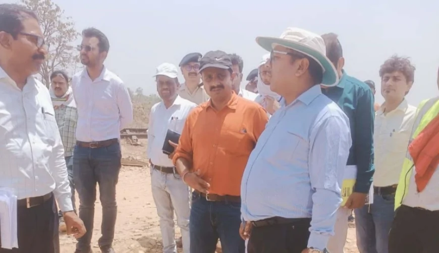 मंडल रेल प्रबंधक ने विंडो ट्रेलिंग से किया निरीक्षण