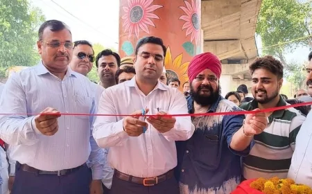 भीषण गर्मी में राहत: कचहरी चौराहे पर शीतल पेयजल के साथ उबले चना-शरबत वितरण