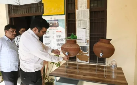 भीषण गर्मी के बीच जिला अस्पताल पहुंचे डीएम, मरीजों के लिए ‘कूलिंग प्वाइंट’ बनाने के निर्देश