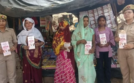 क्षेत्र भ्रमण कर एंटी रोमियो टीमो ने किया जागरुक