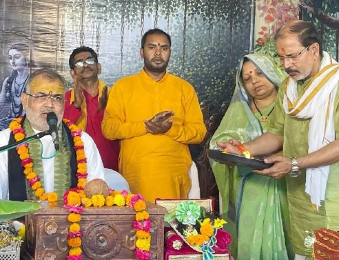 कथा व्यास महेंद्र शास्त्री ने पूतना वध, माखन चोरी की सुनाई कथा