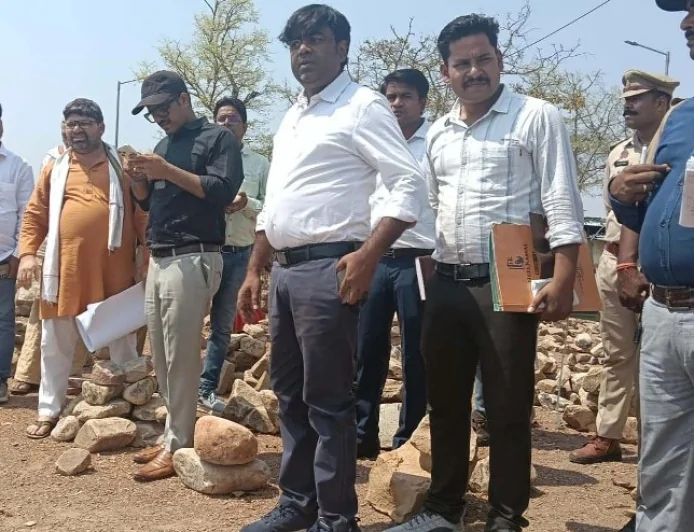 पर्यटन स्थलों पर चाकचौबंद रहे इंतजाम : डीएम