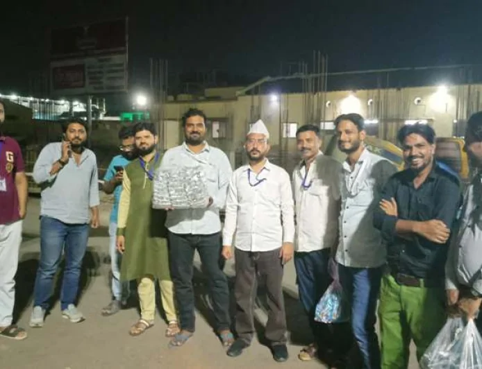 जरूरतमंद परिवारों, बुजुर्गों और बच्चों के लिए सहारा बनी हेल्पिंग द मैनकाइंड फाउंडेशन