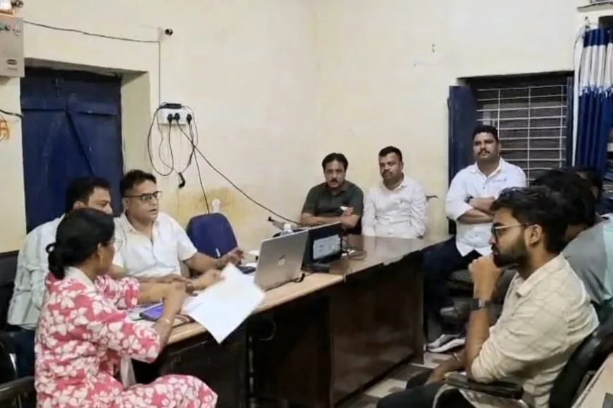 दमोह में 80 हजार की रिश्वत लेते तीन कर्मचारी रंगे हाथ गिरफ्तार