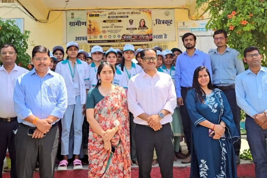 डीएम एवं आकांक्षा समिति अध्यक्ष ने आरसेटी में ब्यूटी पार्लर, सिलाई प्रशिक्षण का किया शुभारंभ