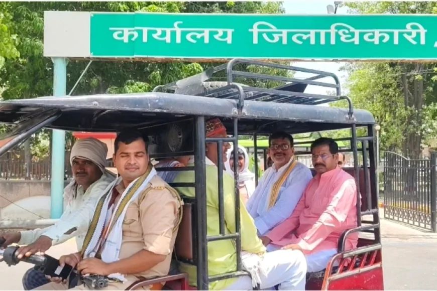 ई-रिक्शा से सफर कर पूर्व सांसद आर के सिंह पटेल ने जनता को दिया पीएम नरेंद्र मोदी के ईंधन बचत का संदेश