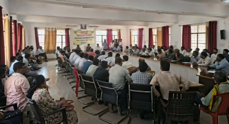 गणना अभियान को गति देने के लिए तहसीलों में हुई समीक्षा बैठकें