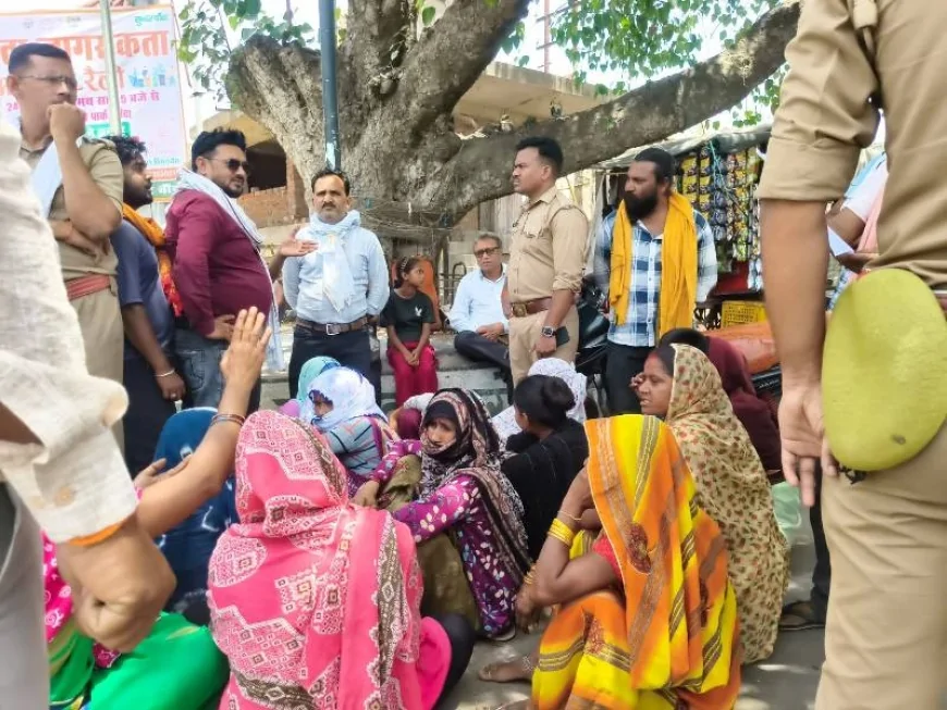 पानी संकट से परेशान लोगों ने किया रोड जाम, प्रशासन के आश्वासन पर खुला जाम