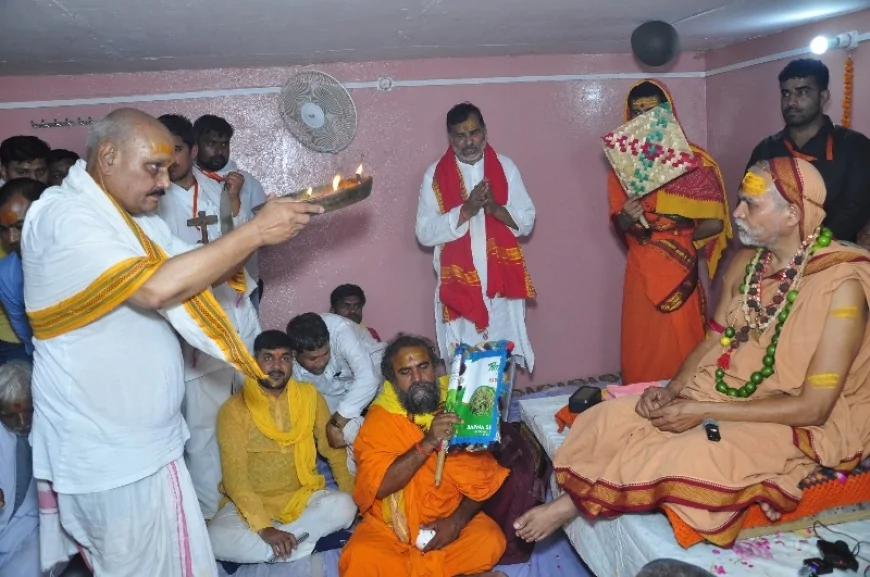 81 दिवसीय गविष्टि यात्रा के तहत बांदा पहुंचे जगद्गुरु शंकराचार्य