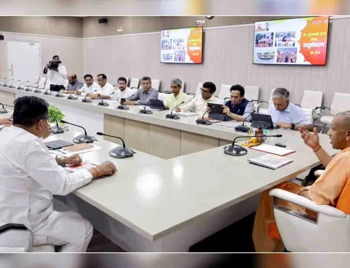 बुंदेलखंड फोर्ट सर्किट को मिलेगा नया आयाम, मुख्यमंत्री योगी ने दिए विकास के निर्देश