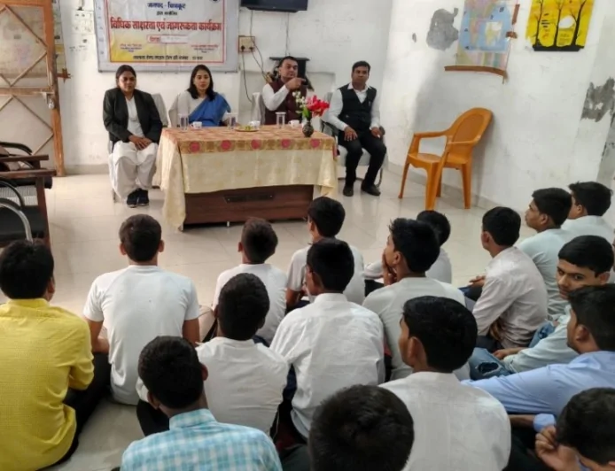 बाल अपचारियों को दी गई सीख, बताए गए कानूनी अधिकार