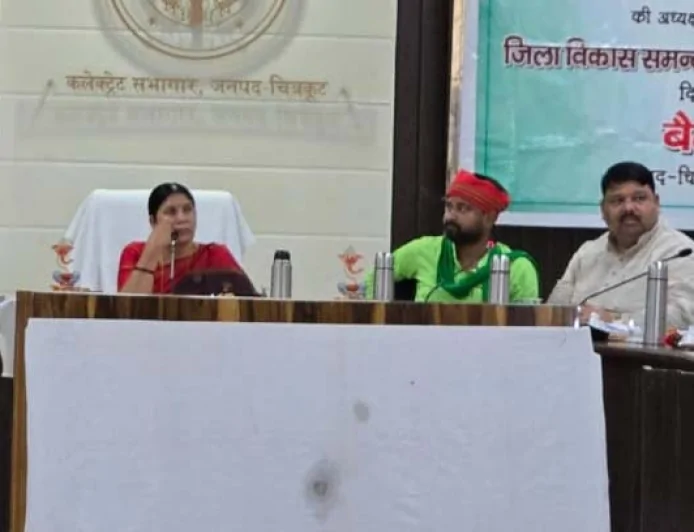 जन समस्याओं के समाधान को दिया जाए सर्वोच्च प्राथमिकता : सांसद