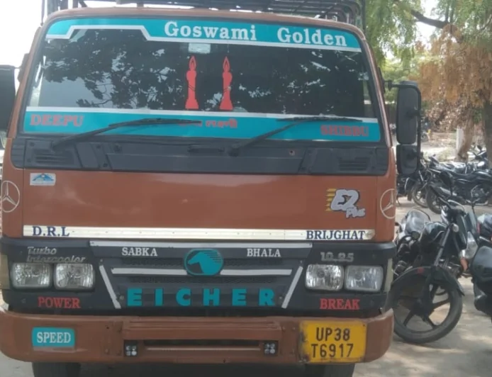 डिजिटल कांटे से गेहूं में कथित घटतौली का खुलासा, दो खरीदार गिरफ्तार