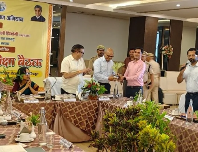 गुणवत्तापूर्ण पौधों की उपलब्धता हर हाल में सुनिश्चित की जाए : प्रमुख सचिव