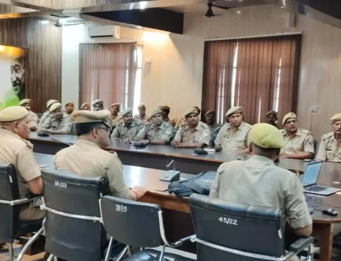 वीवीआईपी भ्रमण को लेकर पुलिस अधिकारी, कर्मचारियों को दिया गया प्रशिक्षण