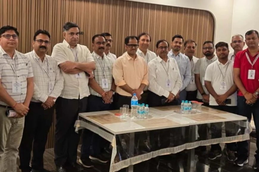 प्रशिक्षण में डीएम ने साझा किए प्रशासनिक अनुभव