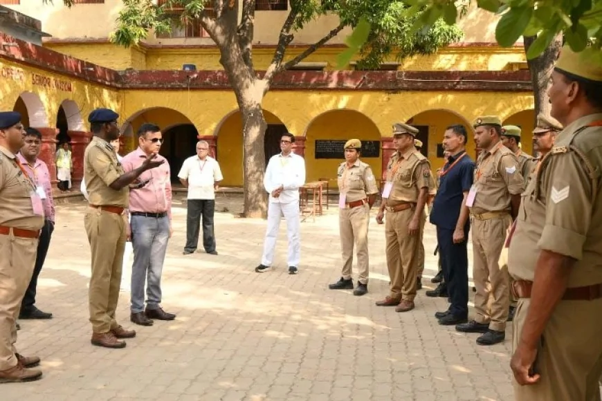 कमिश्नर-डीआईजी ने कंट्रोल रूम का किया निरीक्षण