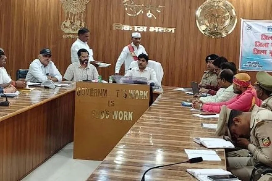 पौध रोपण एवं वन संरक्षण को जन आंदोलन जरूरी : सीडीओ