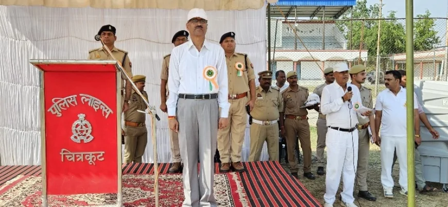 अंतर्जनपदीय वार्षिक फुटबॉल प्रतियोगिता का एसपी ने किया शुभारंभ