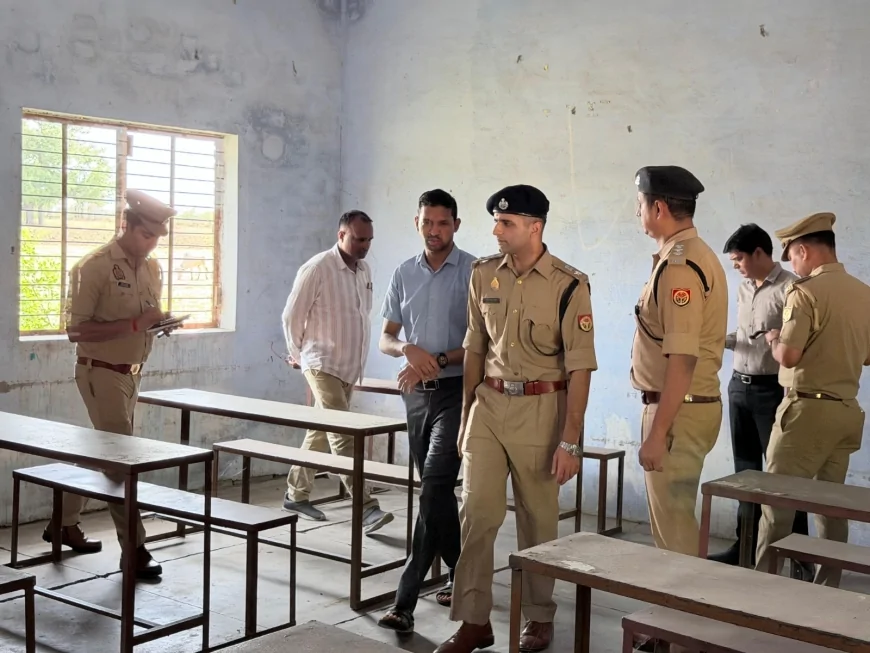 पुलिस भर्ती परीक्षा की तैयारियों का डीएम और एसपी ने किया निरीक्षण