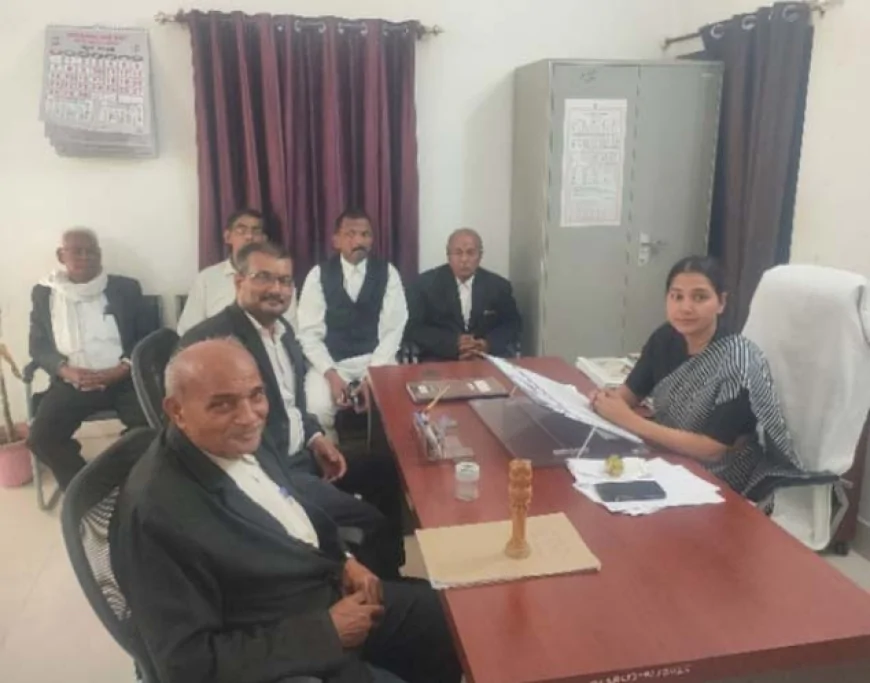 मध्यस्थता अभियान एवं विशेष लोक अदालत को लेकर हुई बैठक