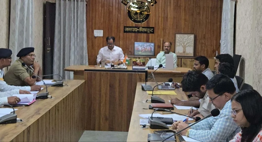 ब्लैक स्पॉट्स ठीक कर लगाएं साइन बोर्ड व रंबल स्ट्रिप : डीएम
