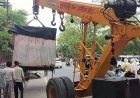 बांदा में अतिक्रमण पर चला प्रशासन का बुलडोजर, सड़क पटरी से हटाए गए अवैध कब्जे